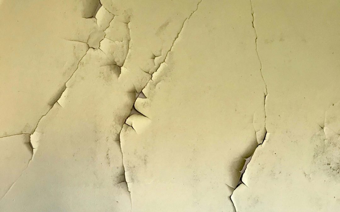 5 Signs It’s Time to Replaster Your Walls or Ceilings
